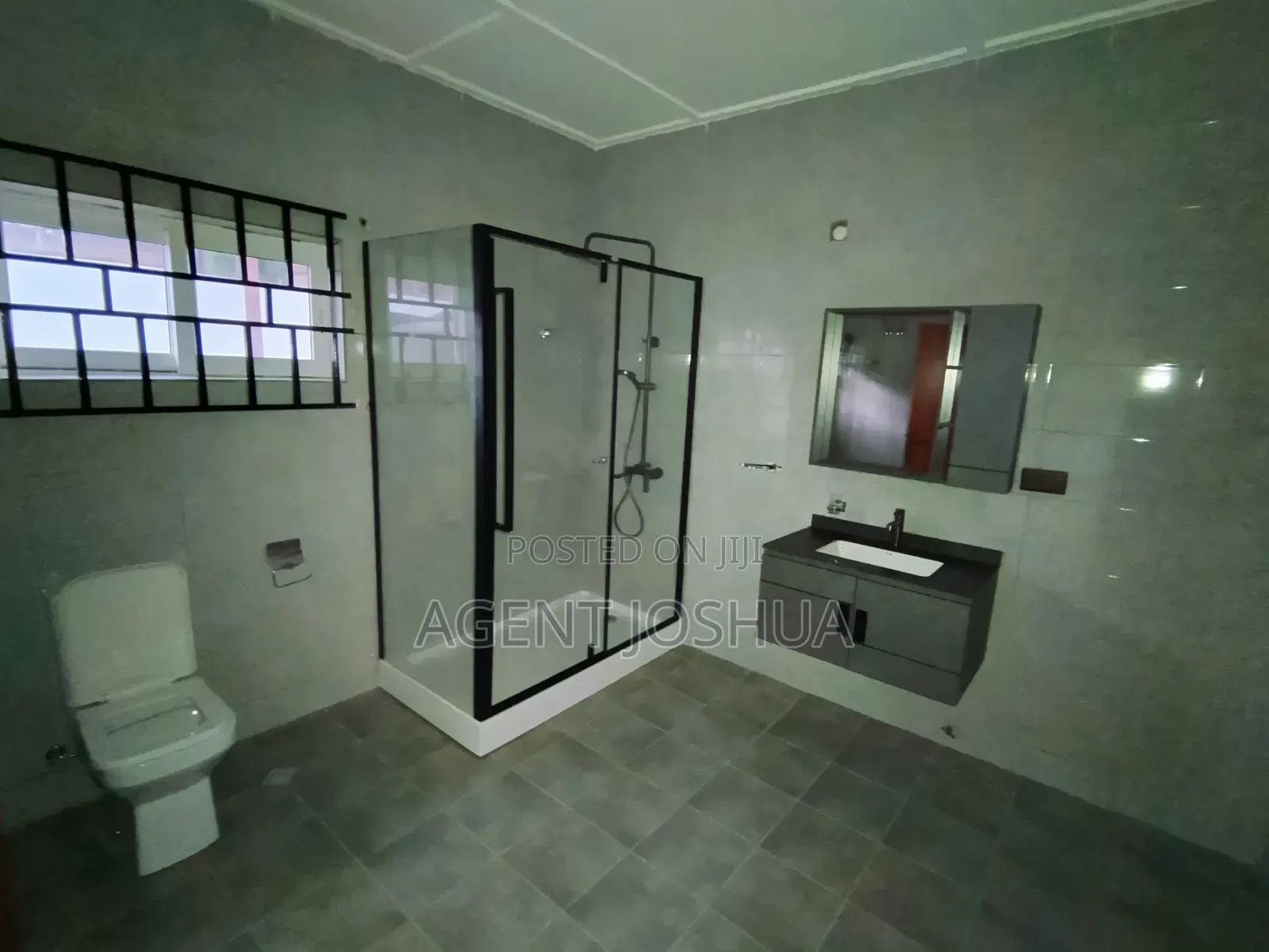 4bdrm House in Manet Court Estate, Airport Residential Area for rent