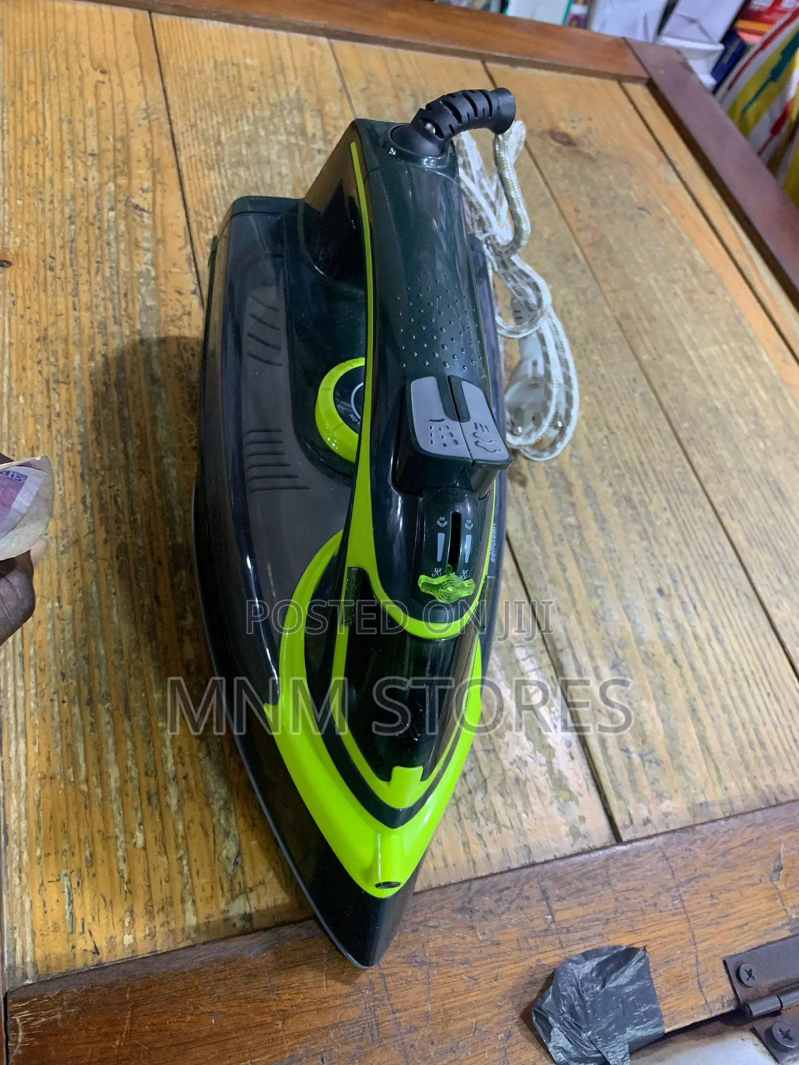 Sovio Steam Iron