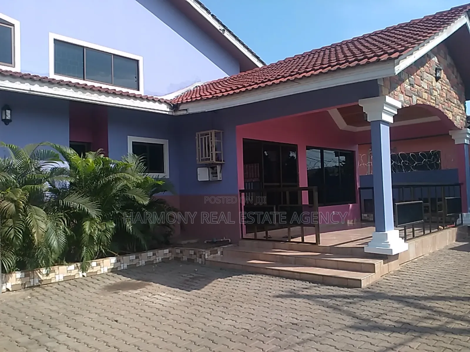 5bdrm House in Airport Residential Area for rent