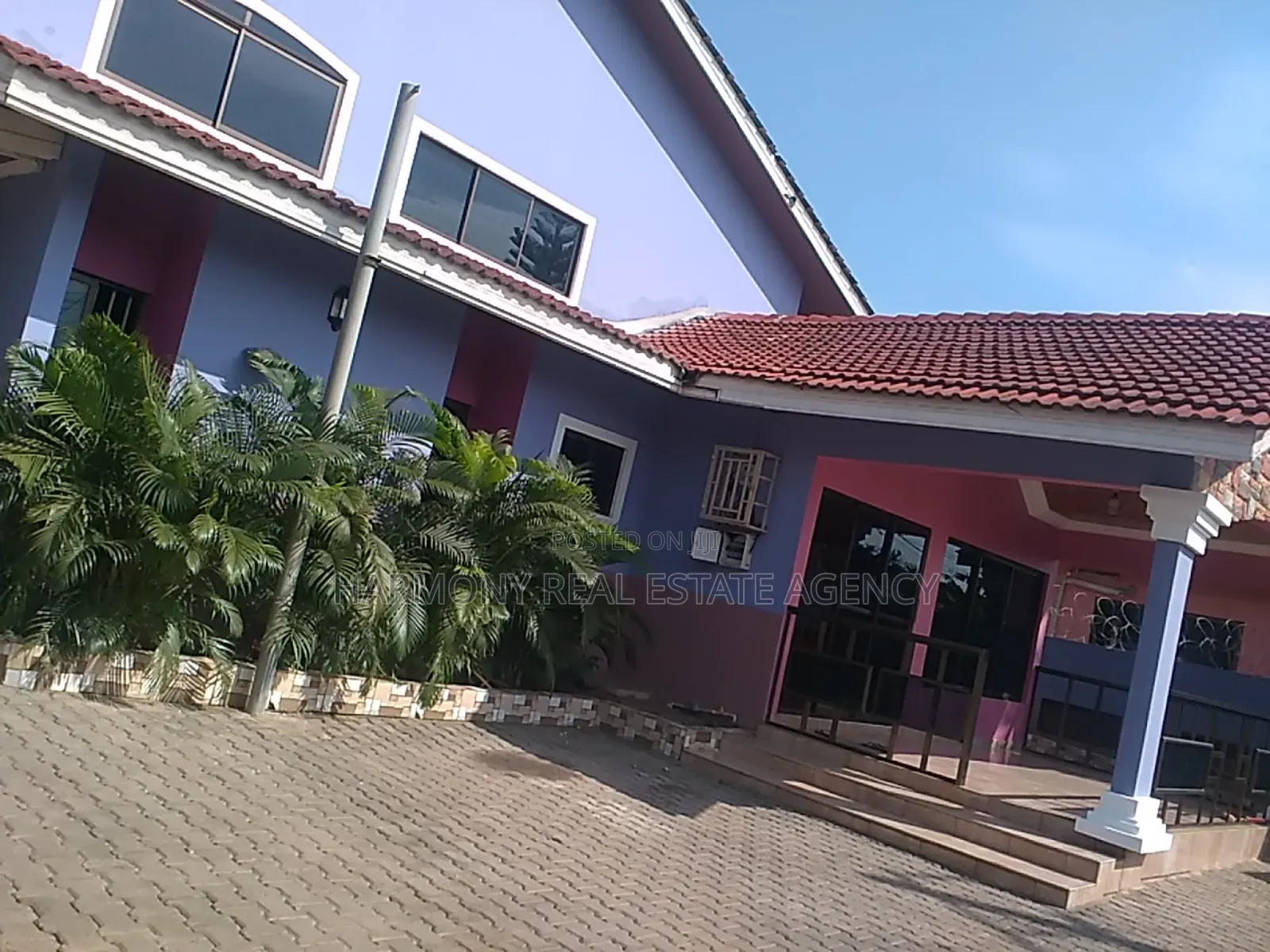 5bdrm House in Airport Residential Area for rent