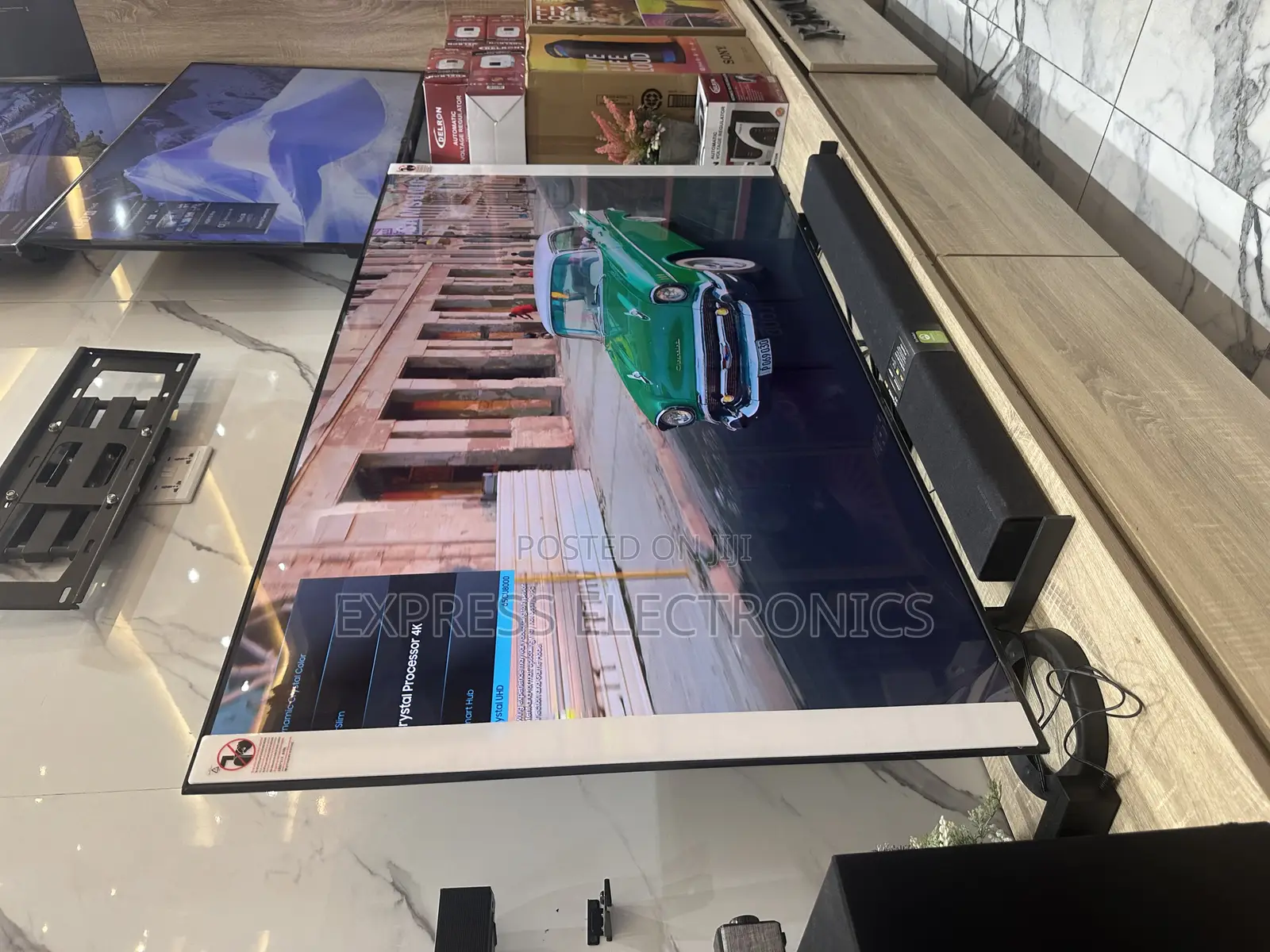 Purchase the New Slim Samsung UHD Smart 65”DU8000