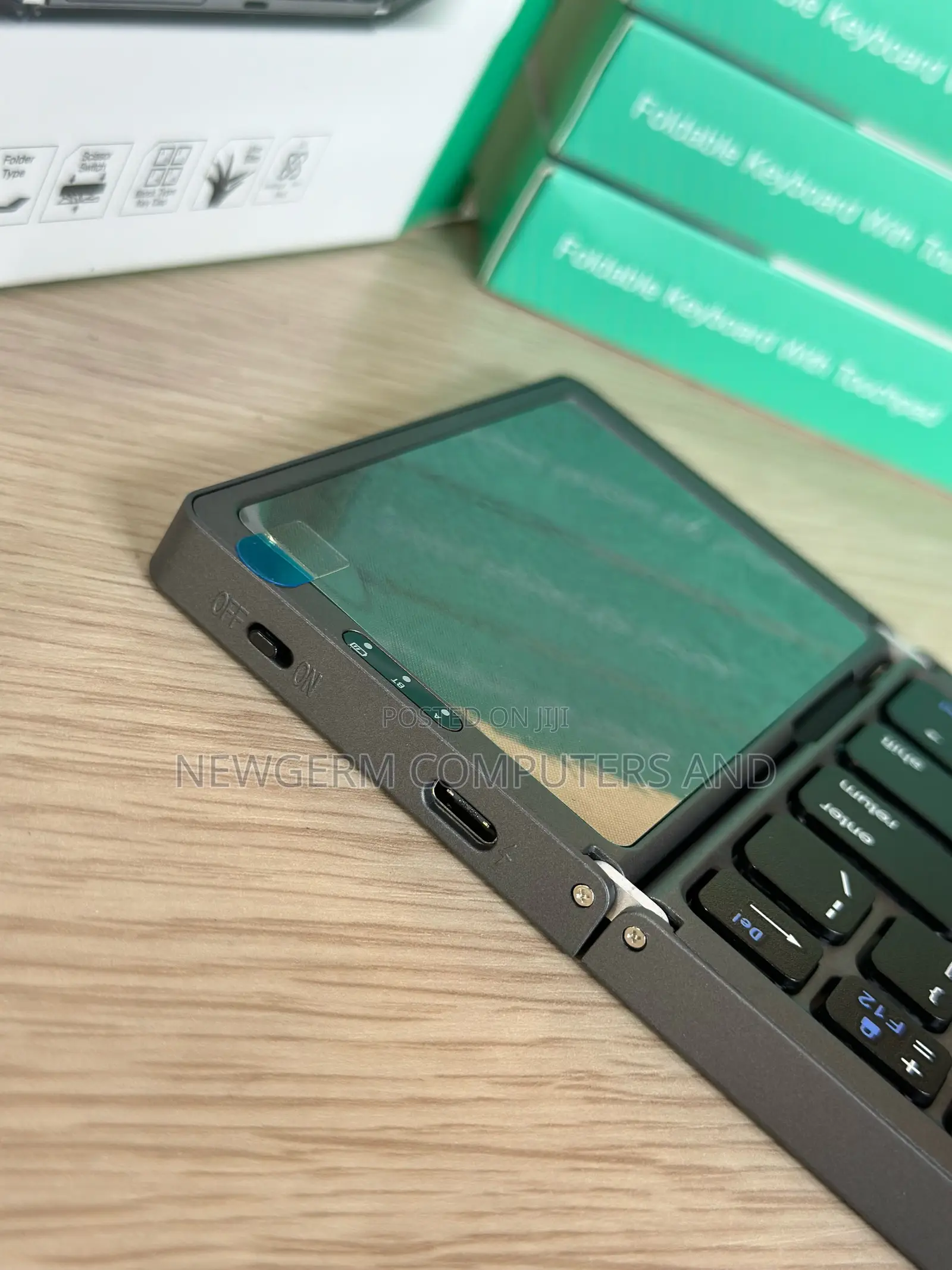 Foldable Wireless  Keyboard With Touchpad