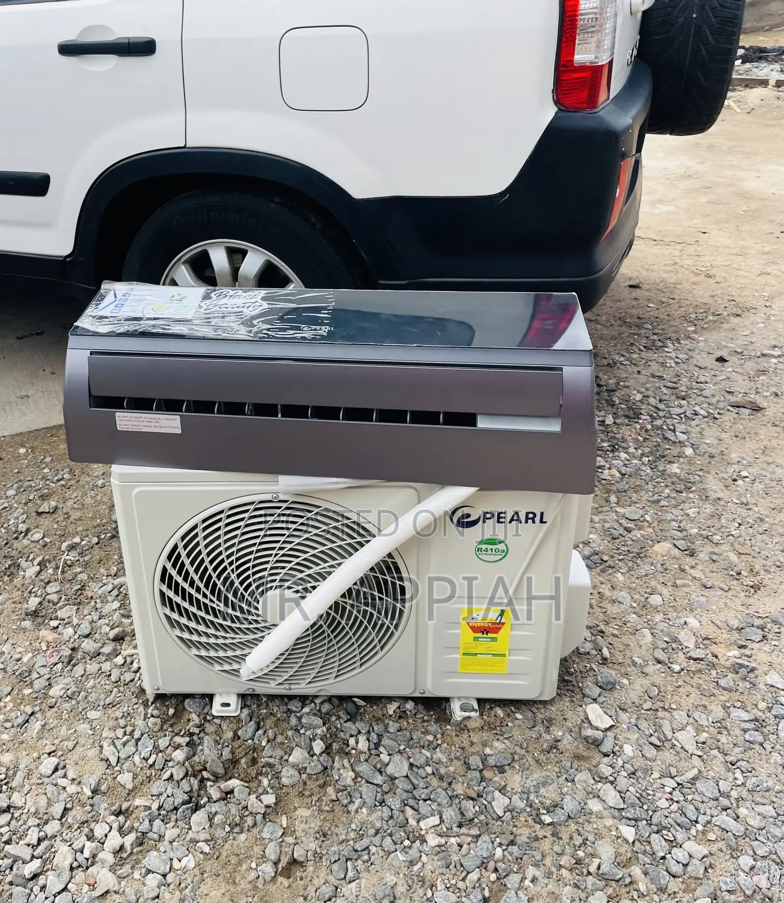Non Inverter Pearl 1.5hp Split Type Air Conditioner(Black).