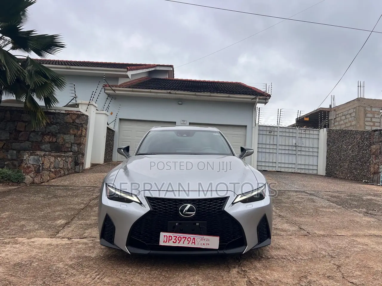 Lexus IS 2023 Gray