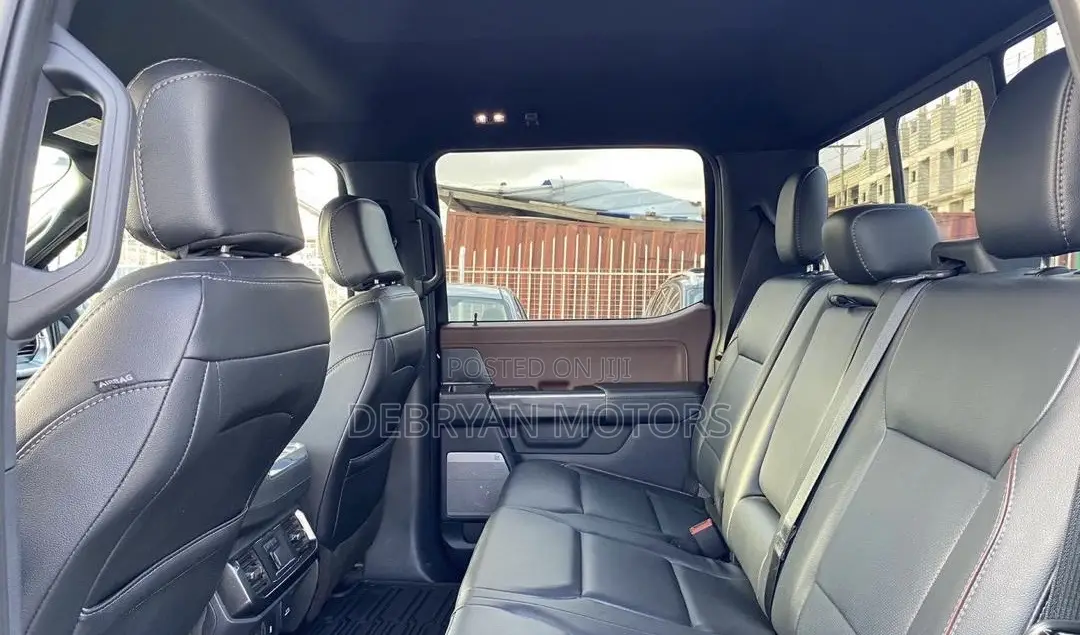 Ford F-150 LARIAT 2023 Black