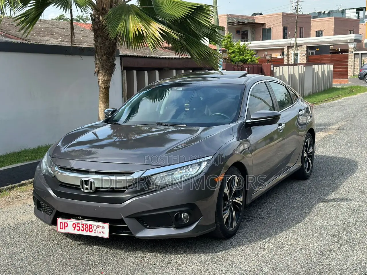 Honda Civic Touring 4dr Sedan (1.5L 4cyl) 2016 Gray