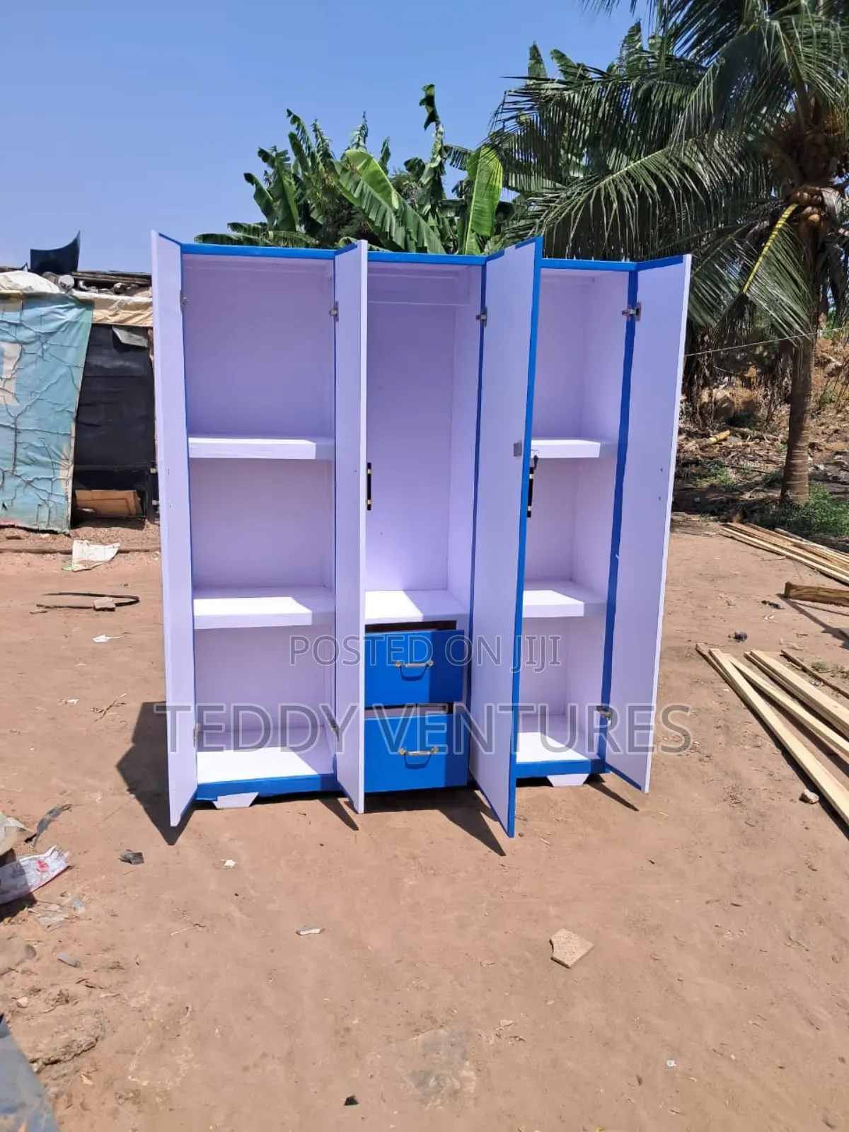 Quality 3in1wardrobe With Hiden Drawers(Payment Aftr Delvery