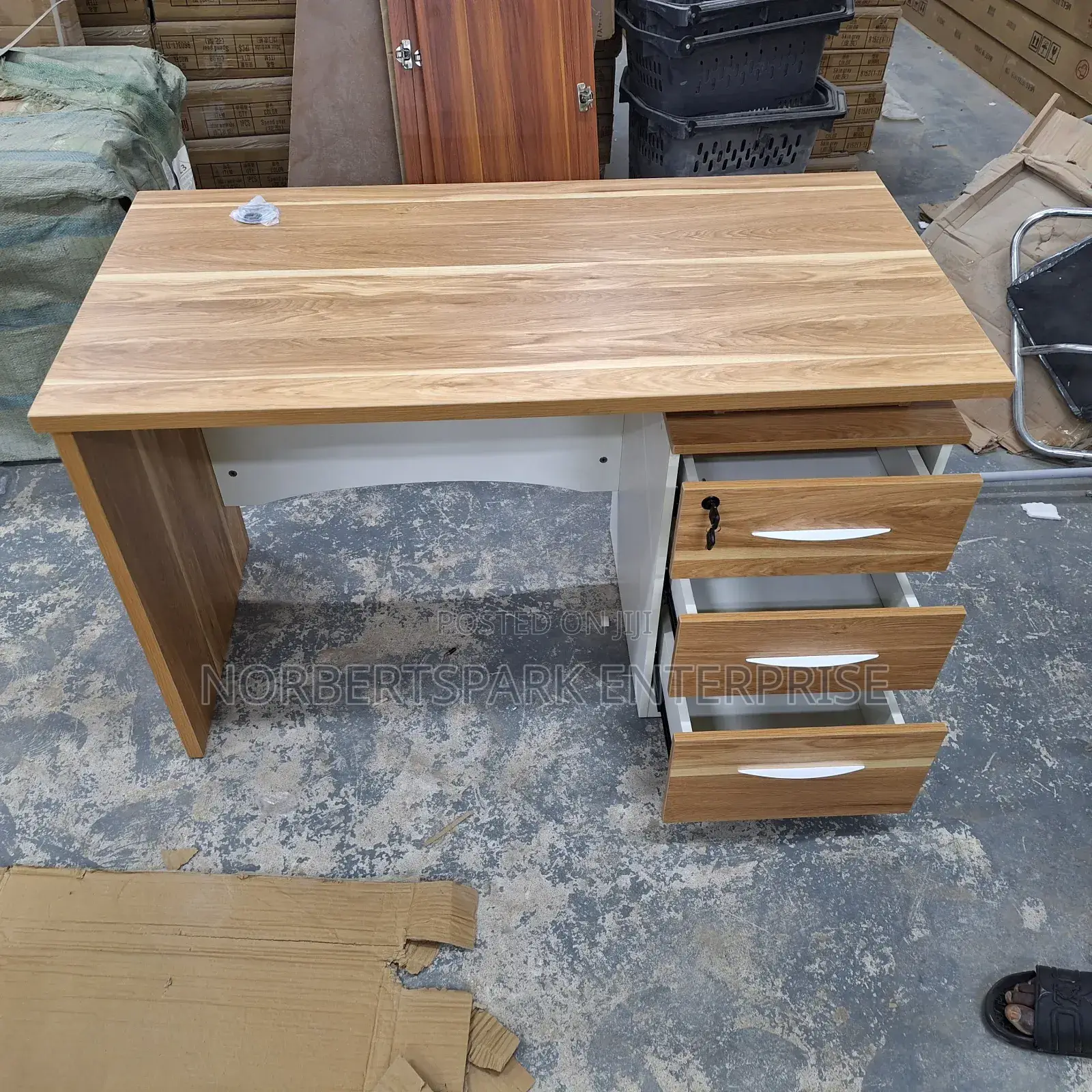 Office Table (OFM1523)