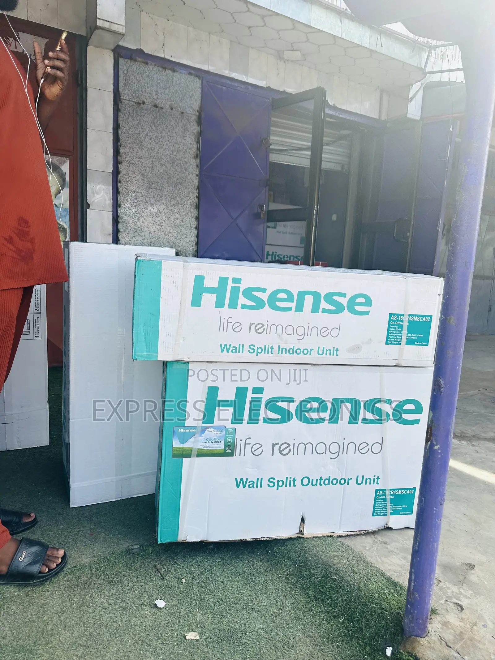 Available at Store Split R410 Gas 2.0hp Hisense
