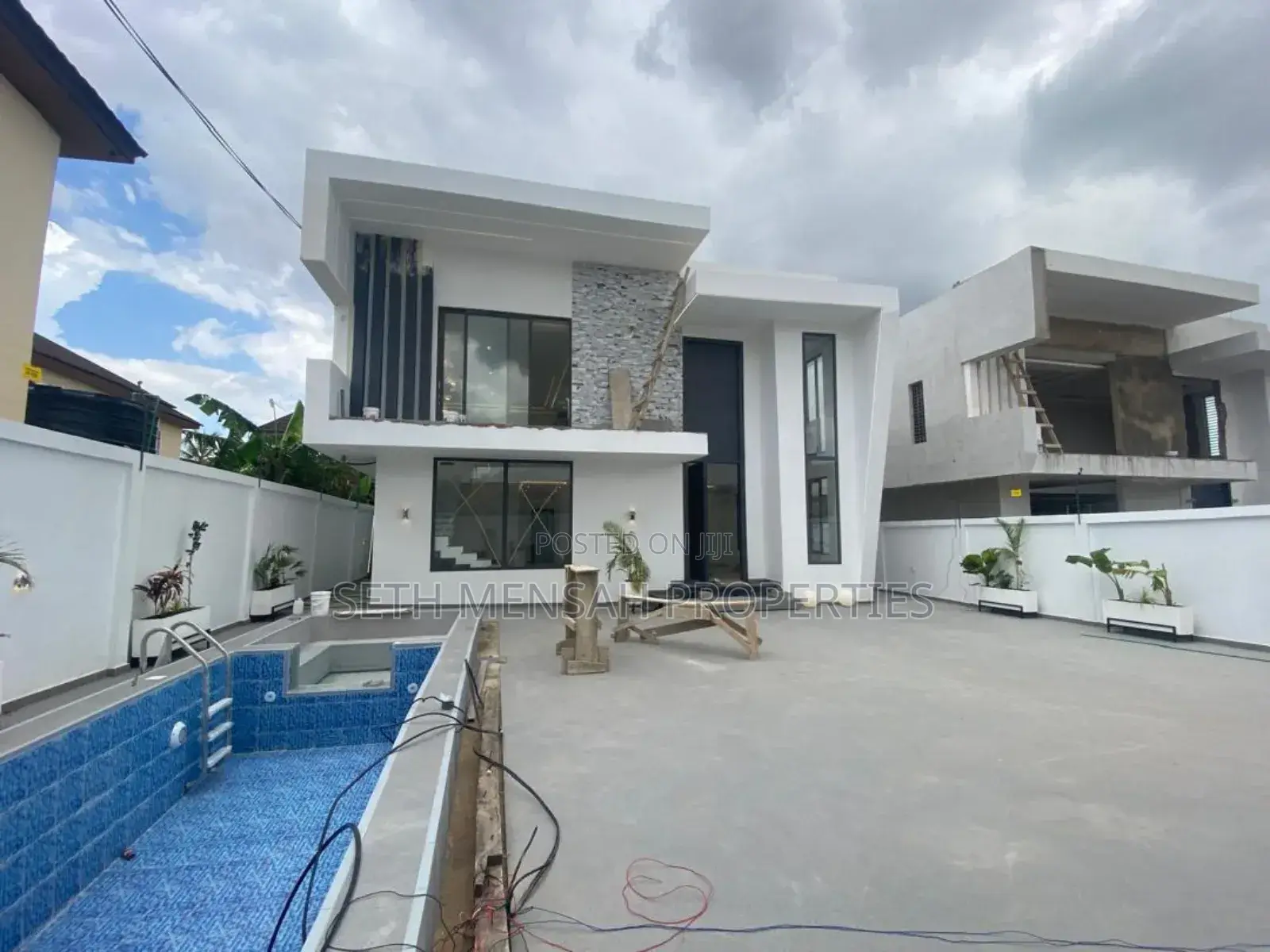 4bdrm House in Skm Properties, Ashaley Botwe for sale