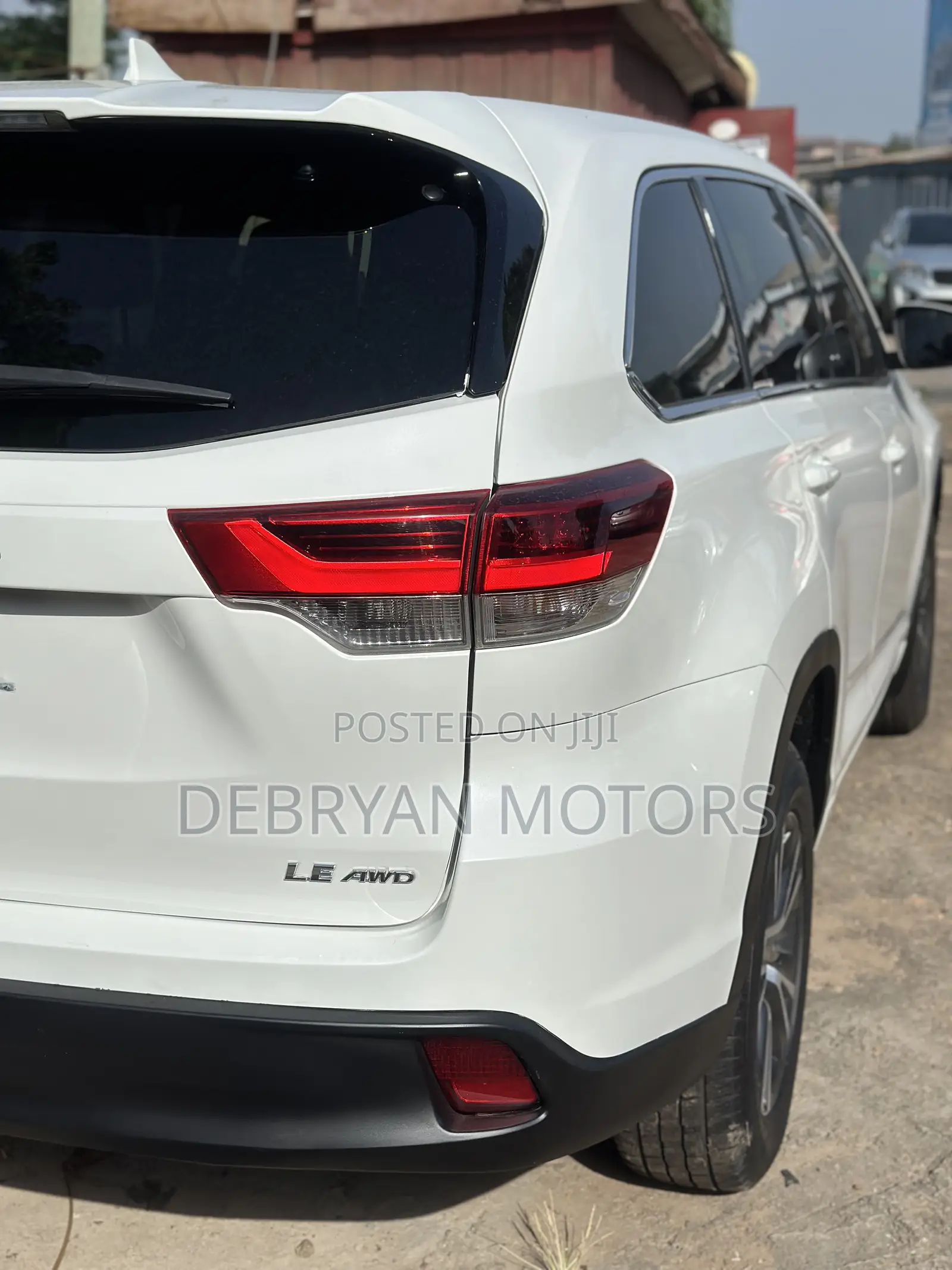 Toyota Highlander LE Plus 4x4 V6 (3.5L 6cyl 8A) 2017 White