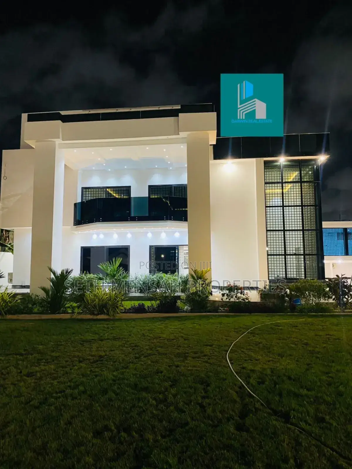 7bdrm House in Skm Properties, East Legon for sale