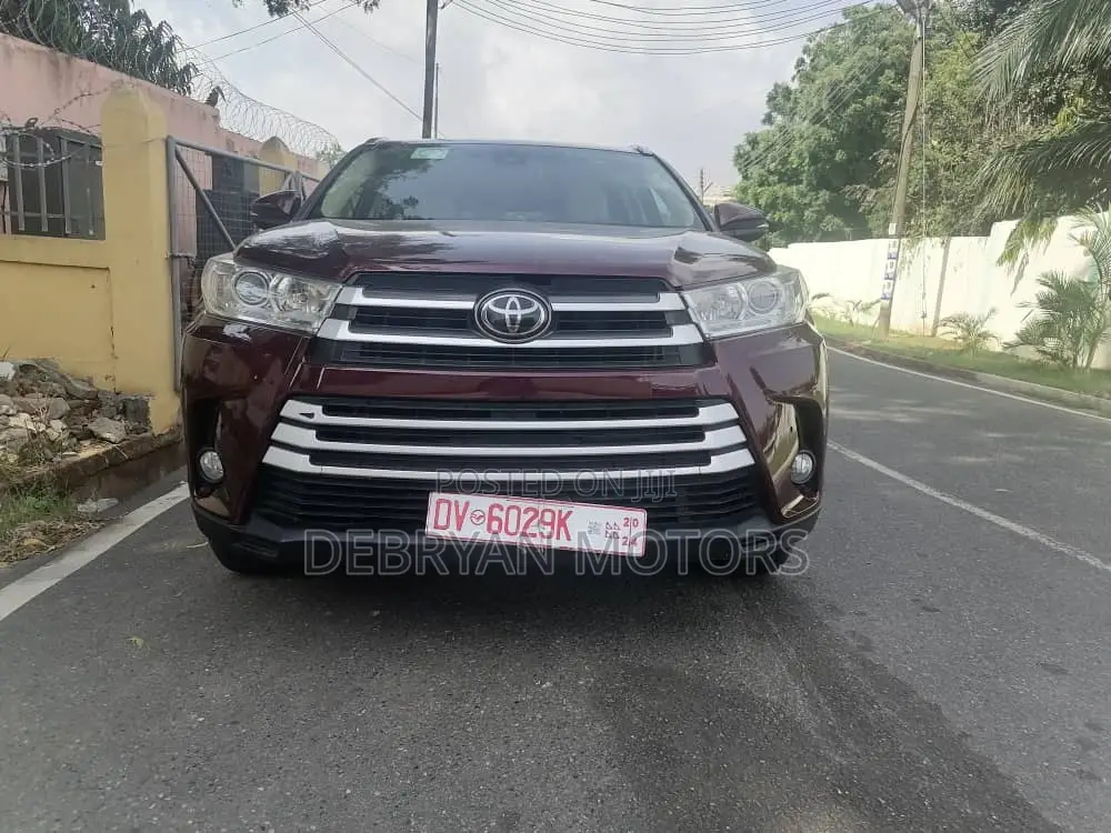 Toyota Highlander XLE 2019 Burgundy