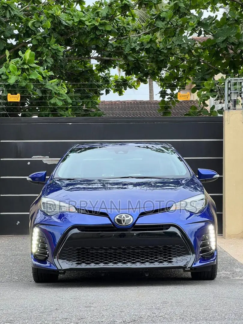 Toyota Corolla SE 4dr Sedan (1.8L 4cyl CVT) 2017 Blue