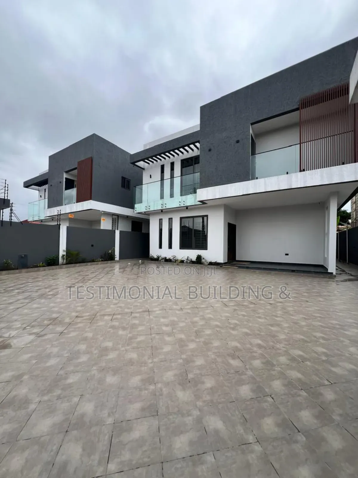 4bdrm House in Testimonial Building, Adenta for sale