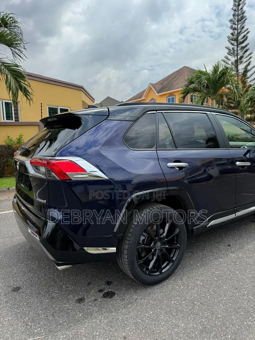 Toyota RAV4 Limited AWD 2020 Blue