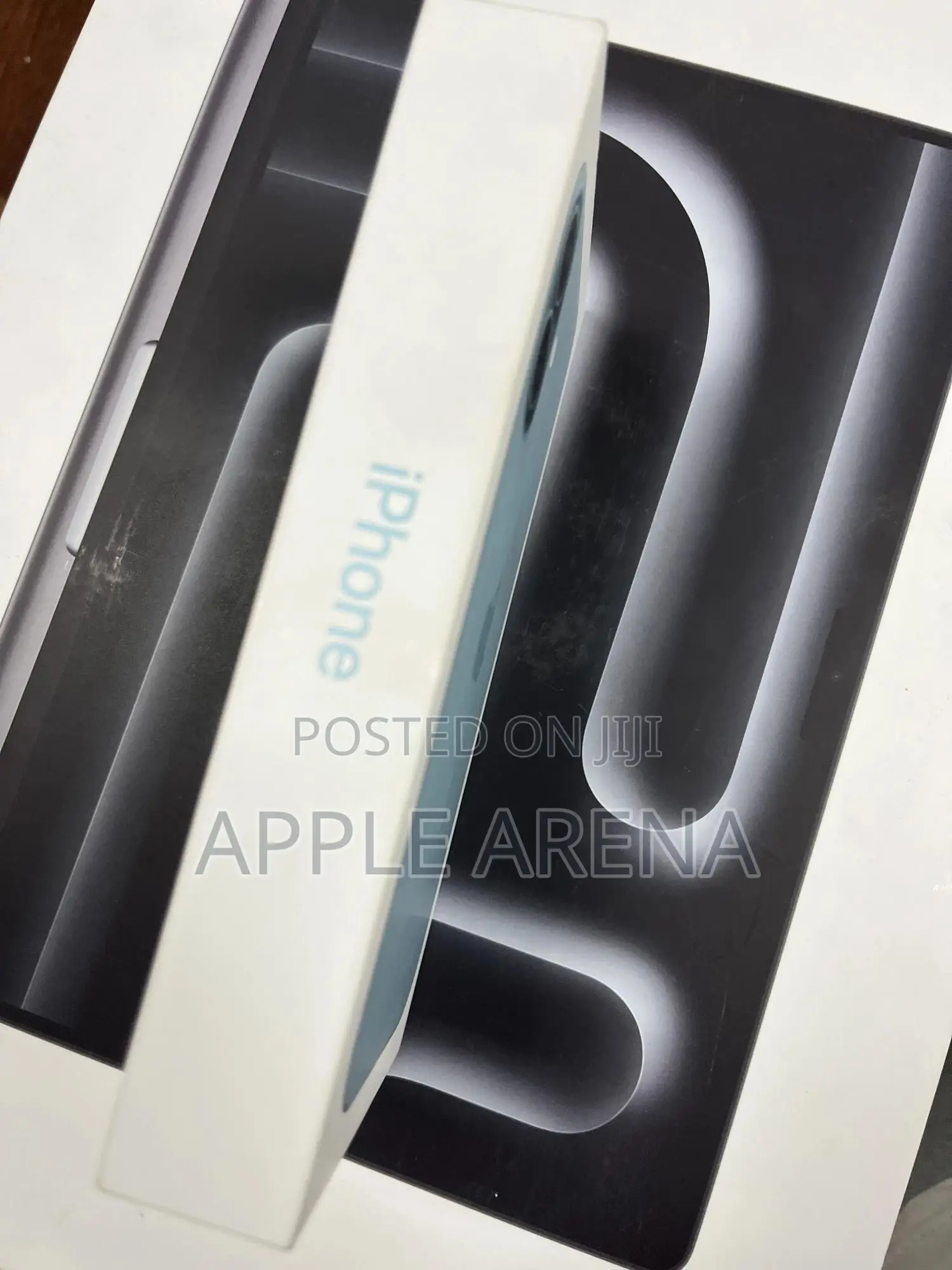 New Apple iPhone 16 128 GB Blue