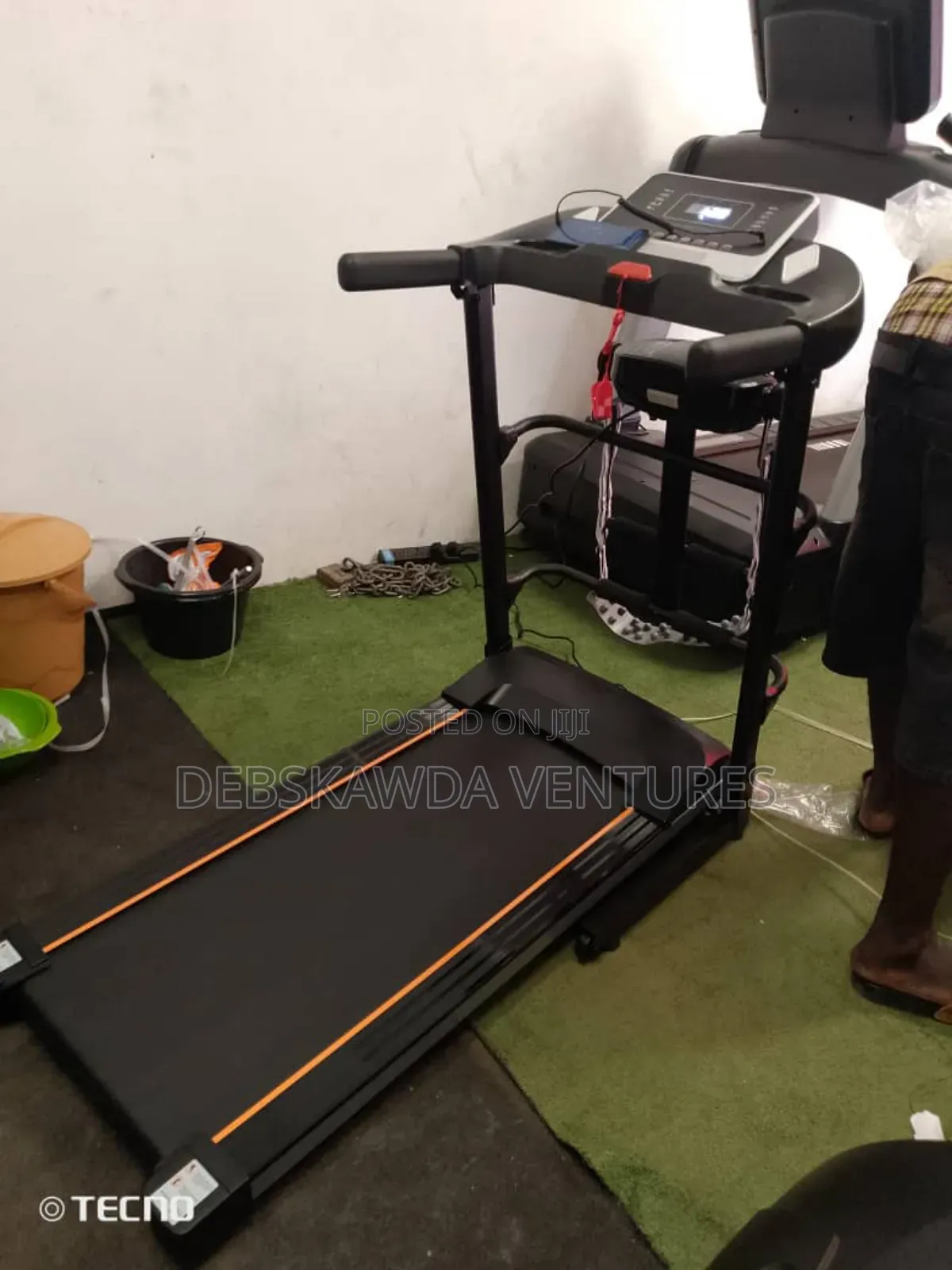 Treadmill 120kg With Music Function and Massager(Foldable)