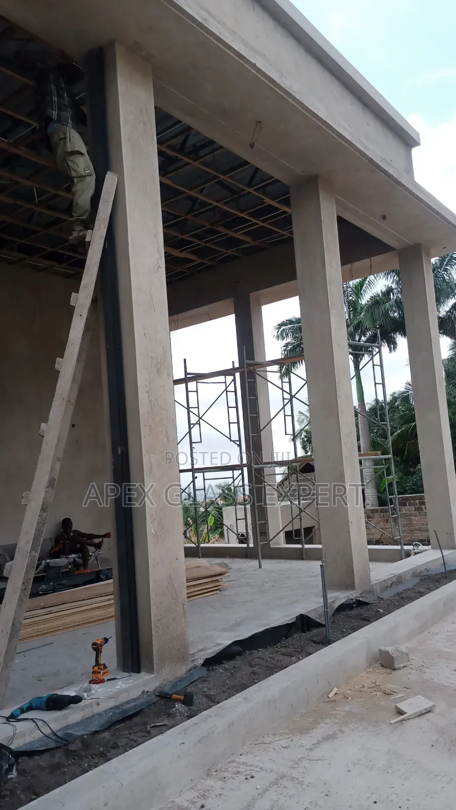 Curtain Wall Installed by Apexglassexpert.