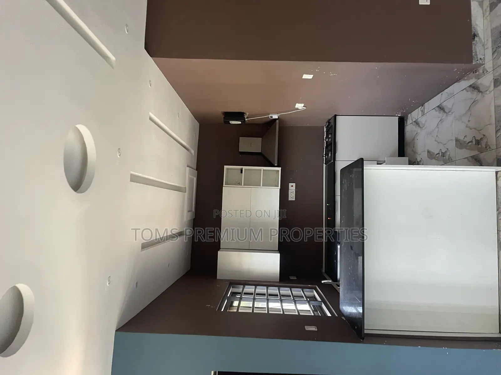 2bdrm Duplex in Lakeside Estate for rent