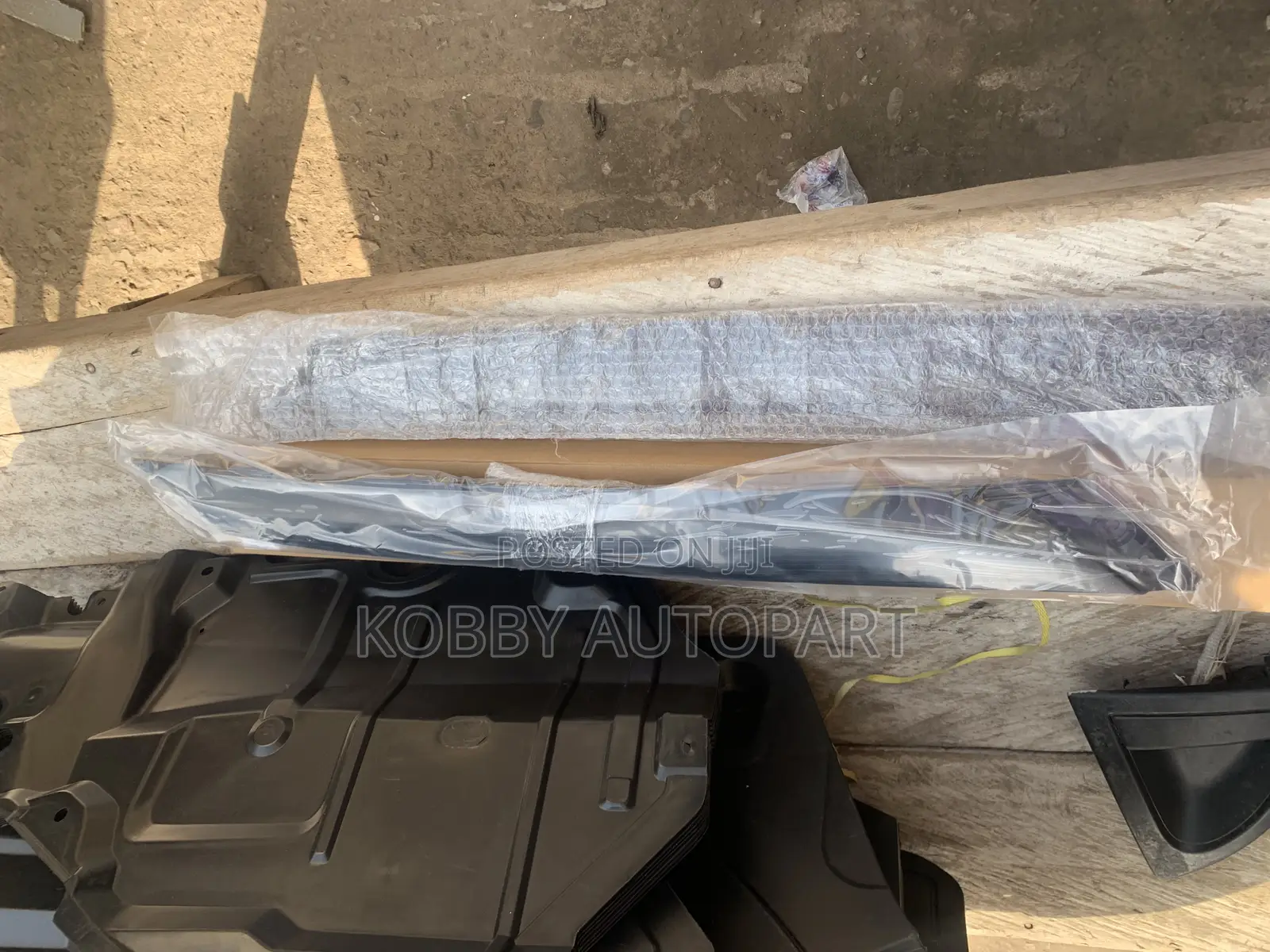 Hyundai Veloster Windscreen Moulding