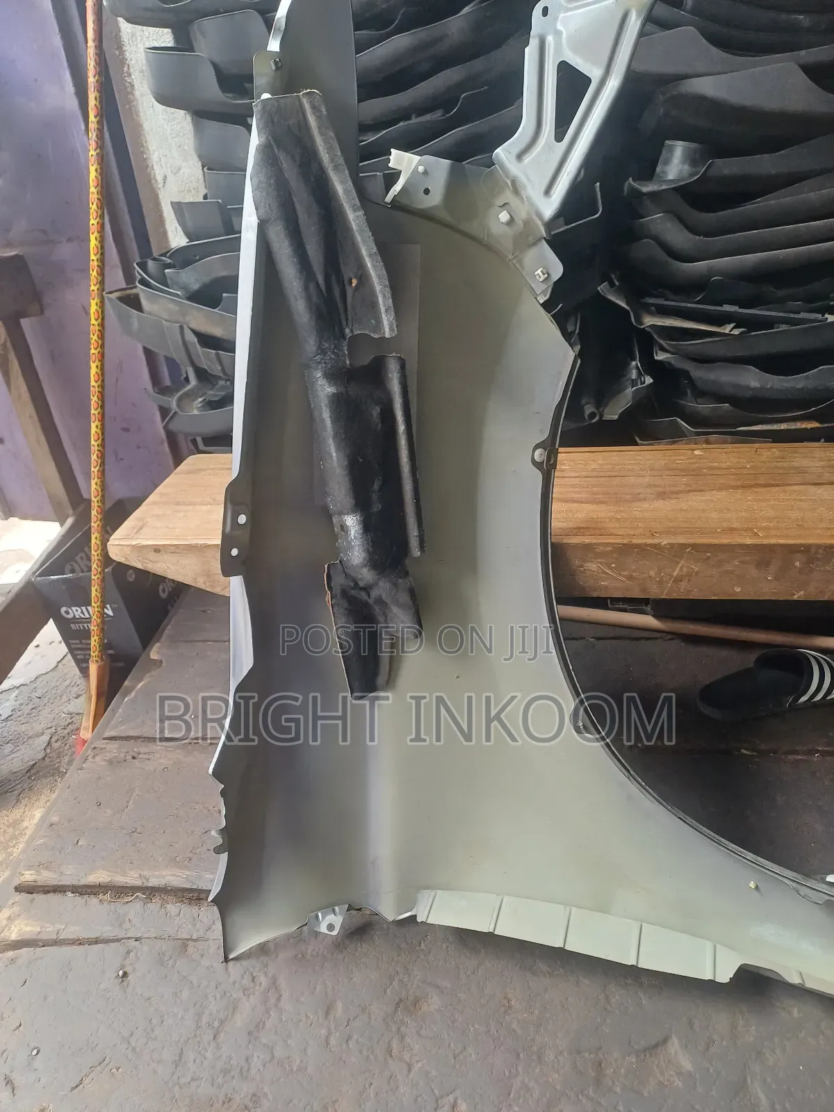 Mitsubishi Outlander 2016 Fender