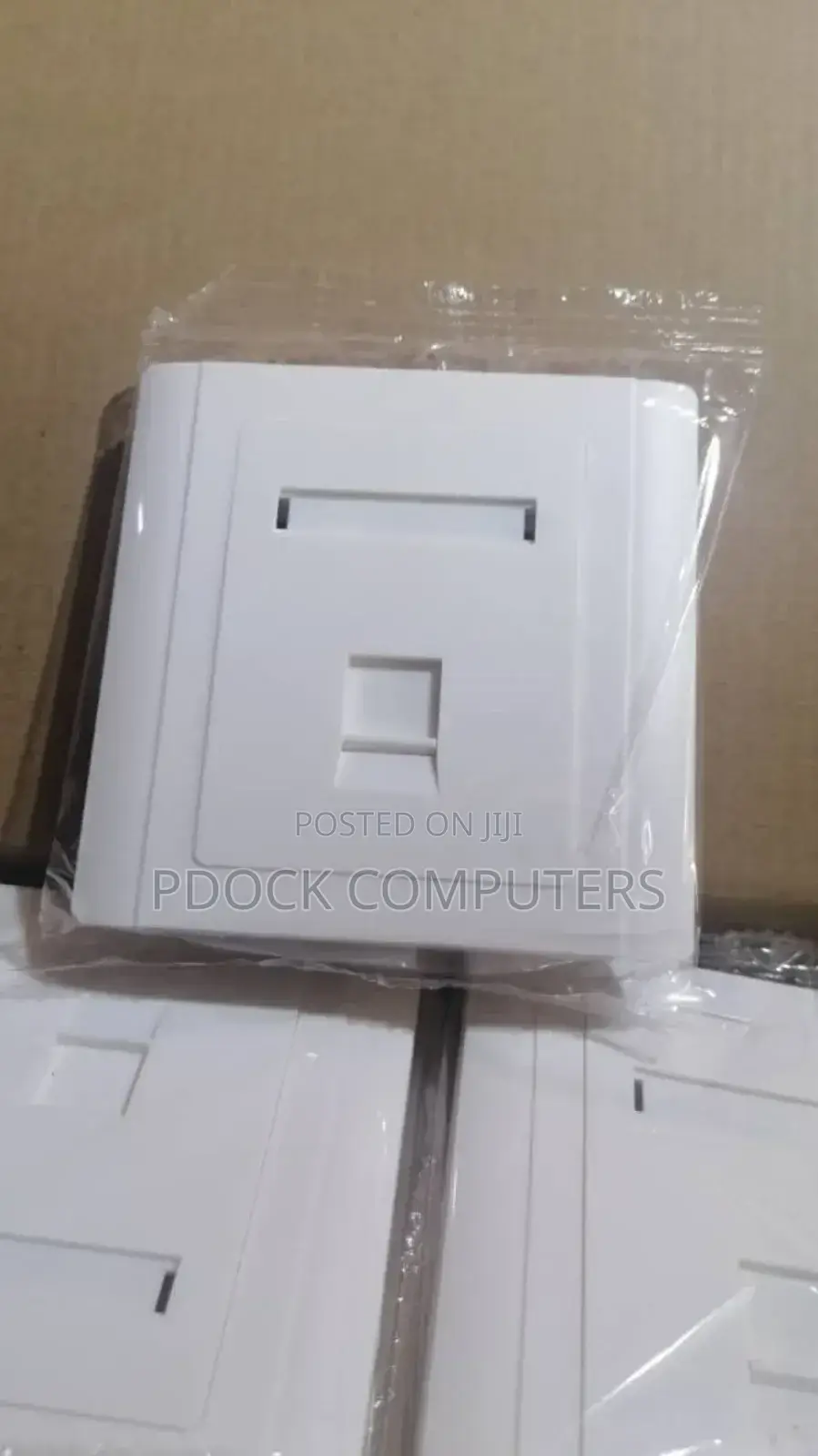 Universal Network Cat6 RJ45 Single Faceplate