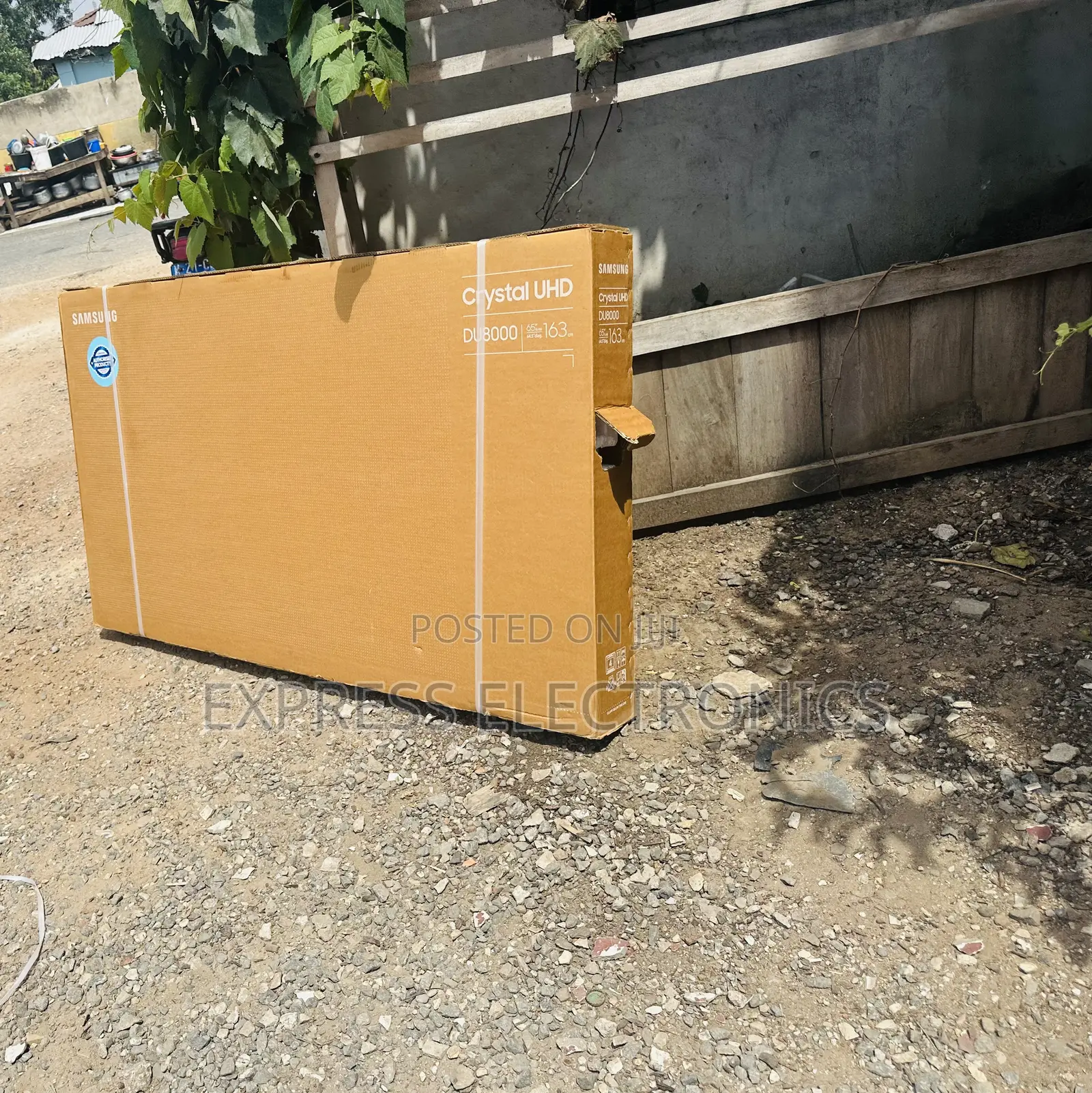 Available Now at Store Samsung Uhd Smart 65”Du8000