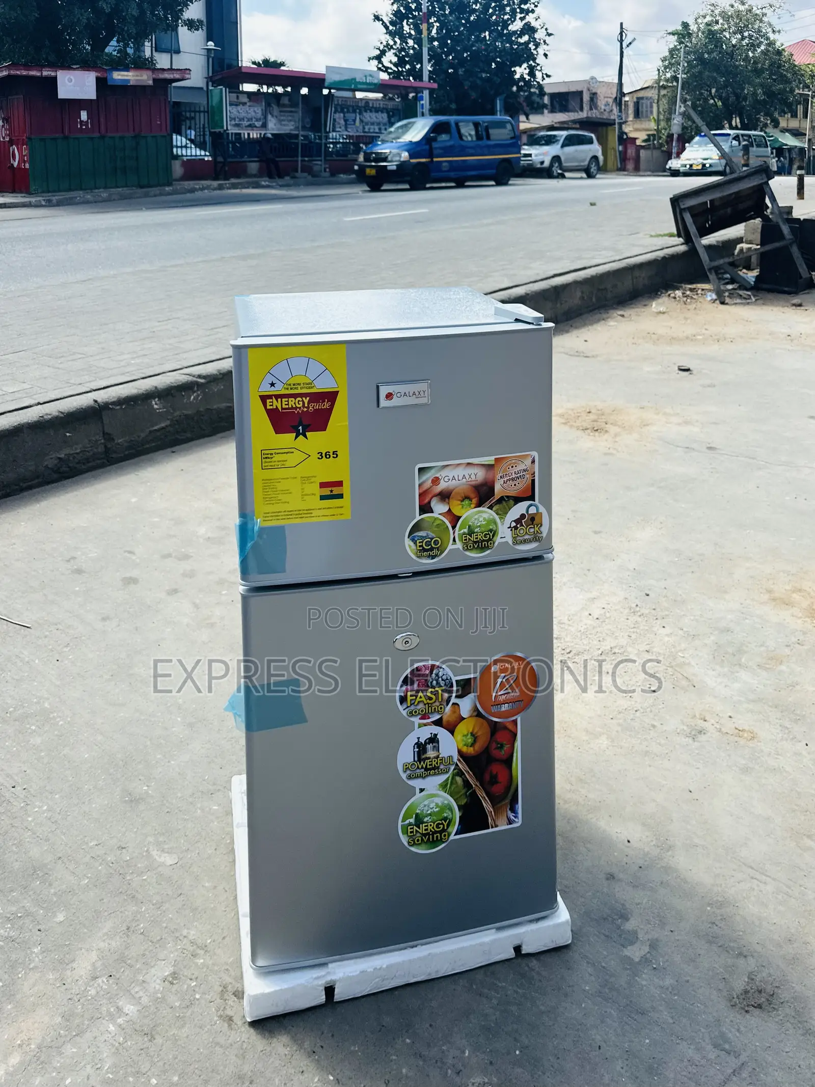 Easy to Clean Interior Double Door Galaxy Fridge