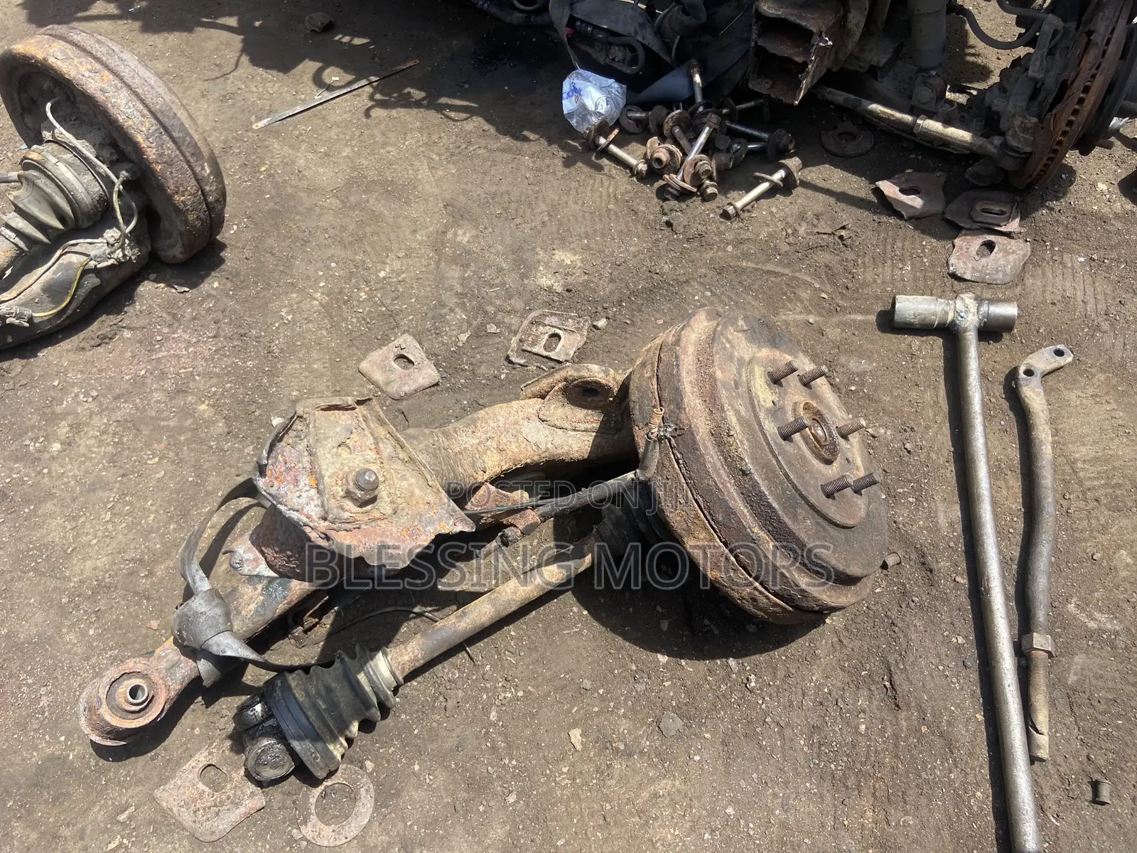 Toyota Fish Front Hub