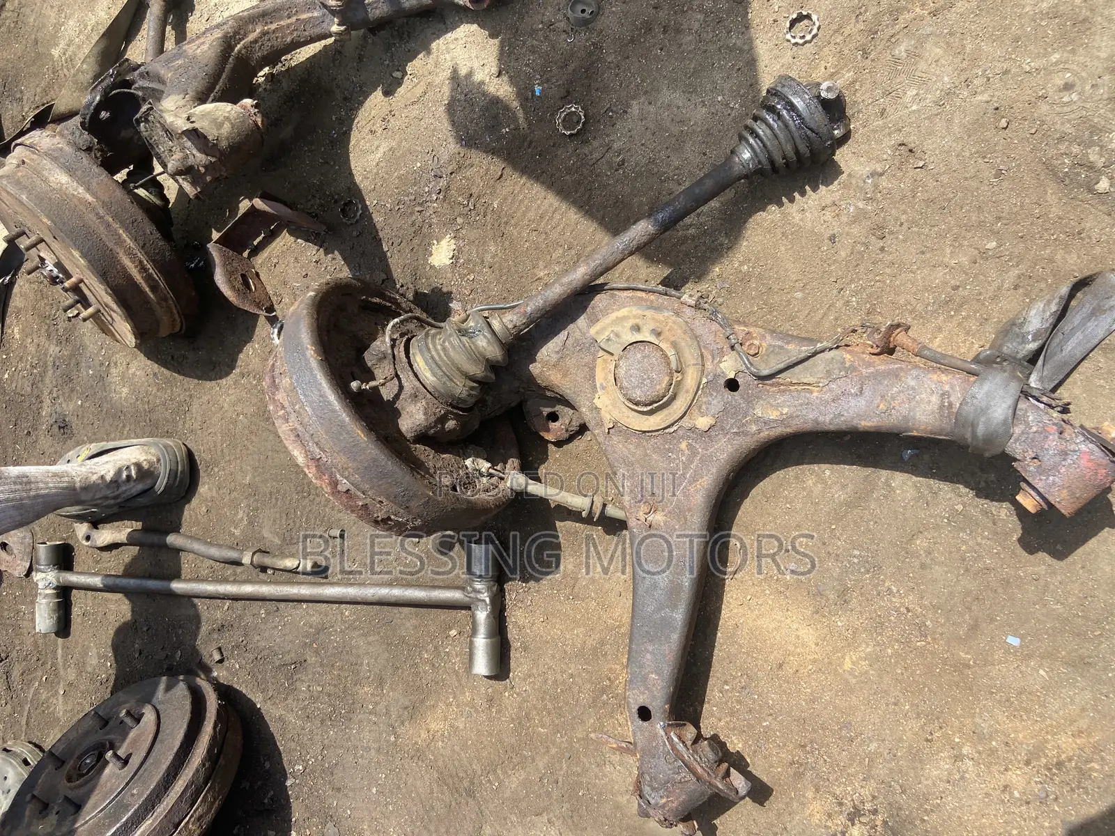 Toyota Fish Front Hub