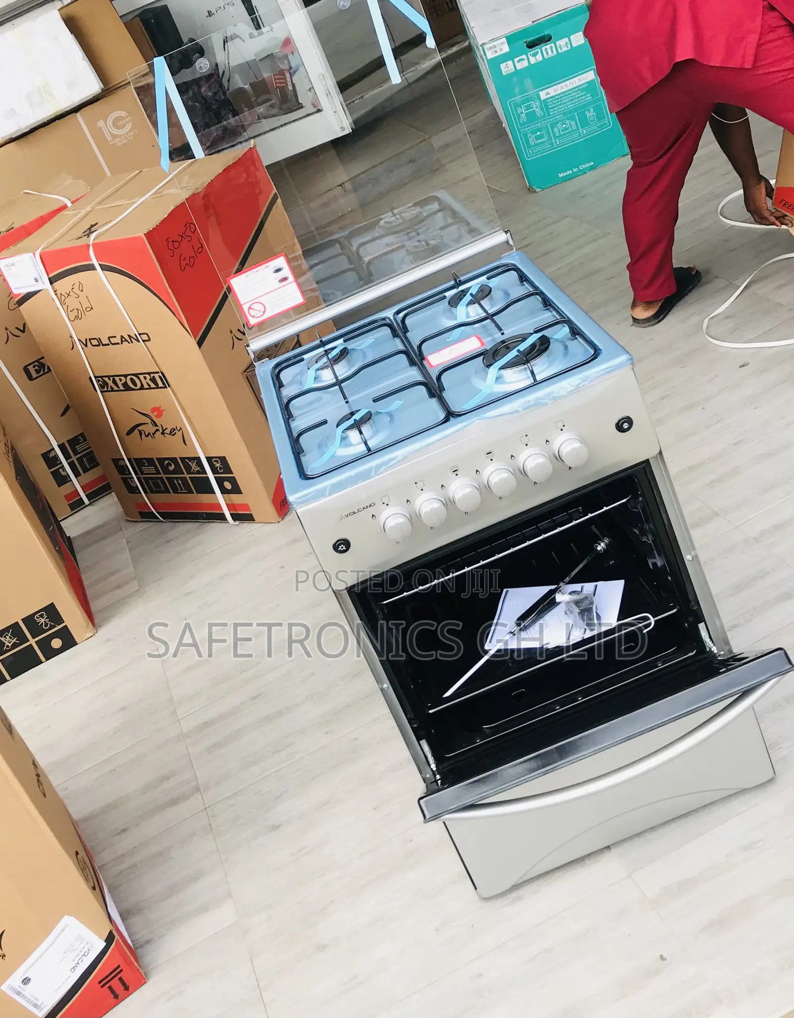 Grab Reliable 4 Gas Volcano 50by50 Oven Gray