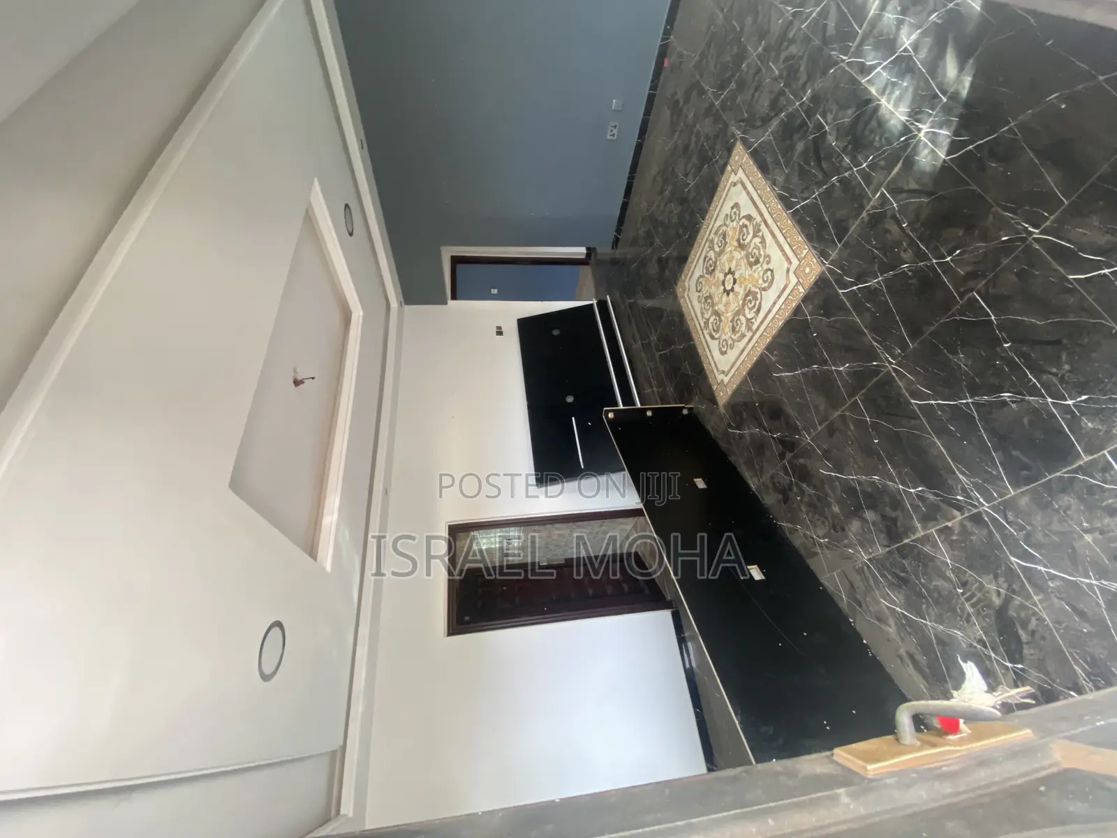 3bdrm Apartment in Housing Down Estate, Adenta for rent