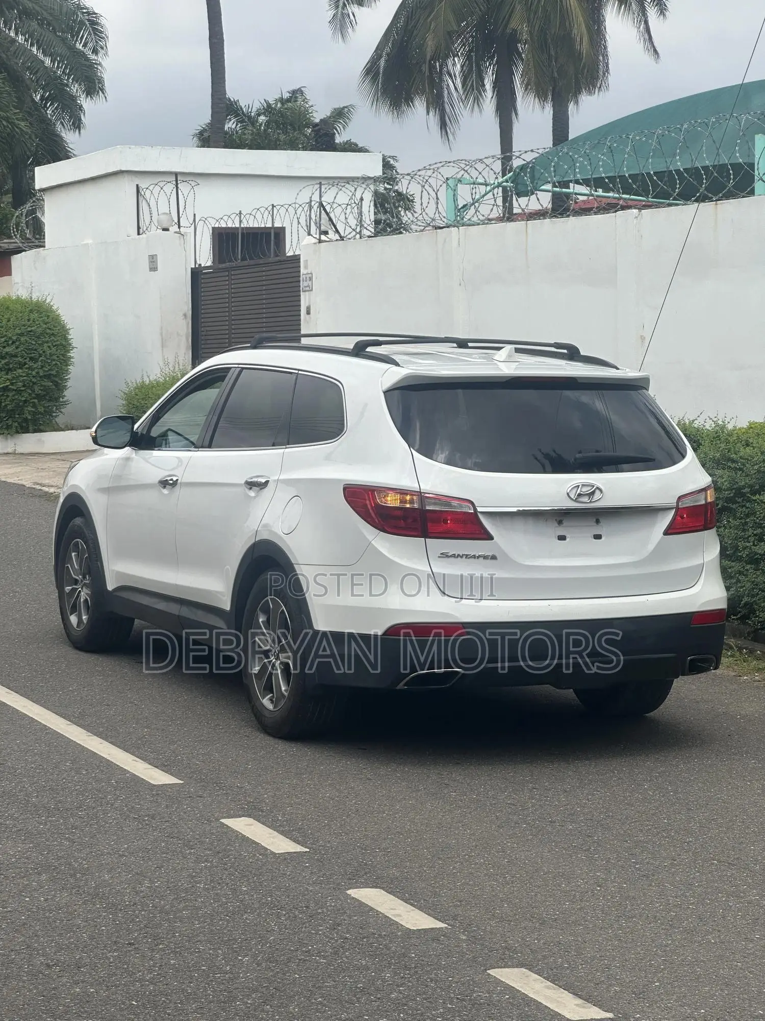 Hyundai Santa Fe GLS 4dr SUV (3.3L 6cyl 6A) 2014 White