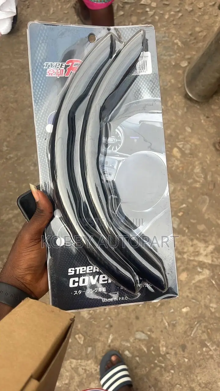 Universal Steering Wheel Cover