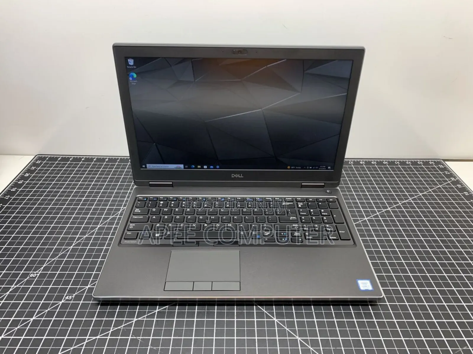 New Laptop Dell Precision 7540 32GB Intel Core I7 SSD 512GB
