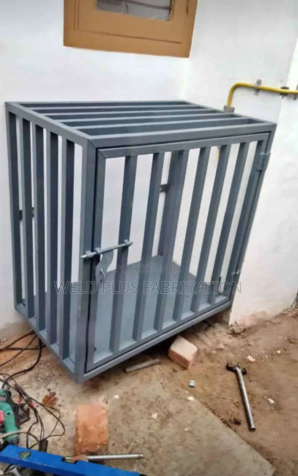 Cylinder Cage