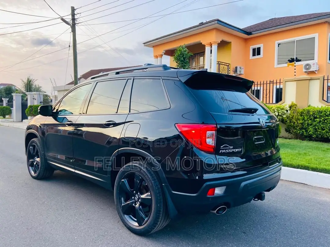 Honda Passport Touring FWD 2020 Black