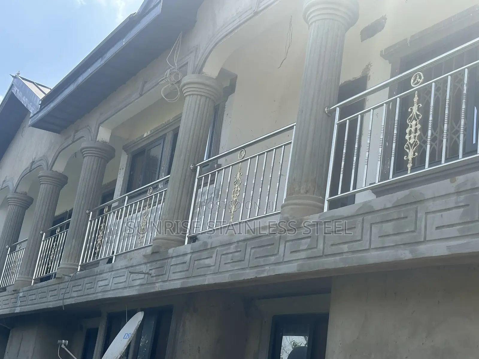 Stainless Dark Glass Balustrade Design
