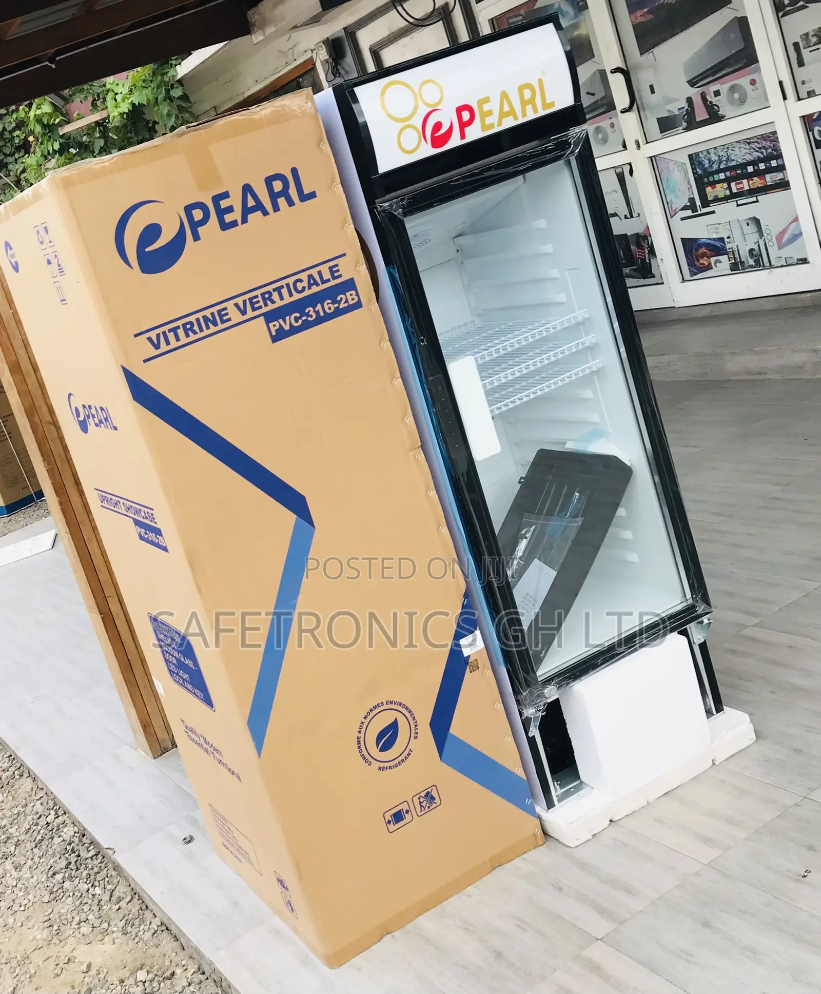 Morden Design PVC-316 Singledoor Pearl 238 Liters Display
