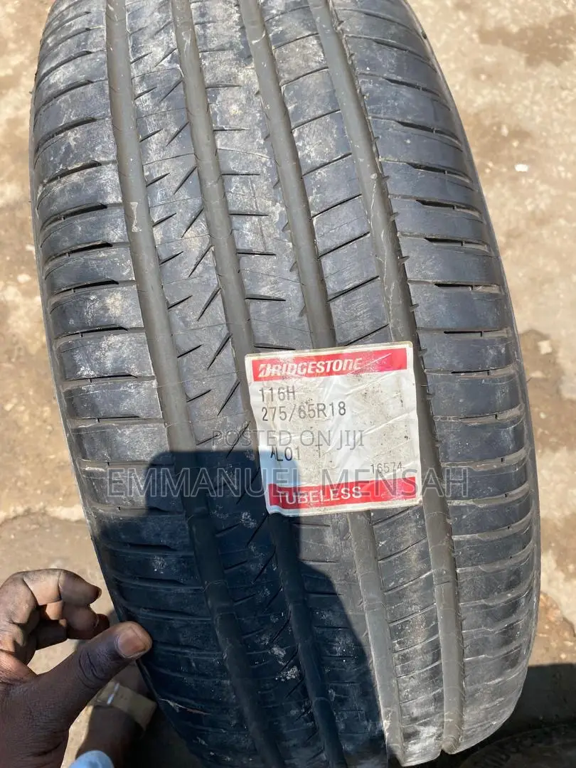 275/65r18 Bridgestone Tubeless Tire