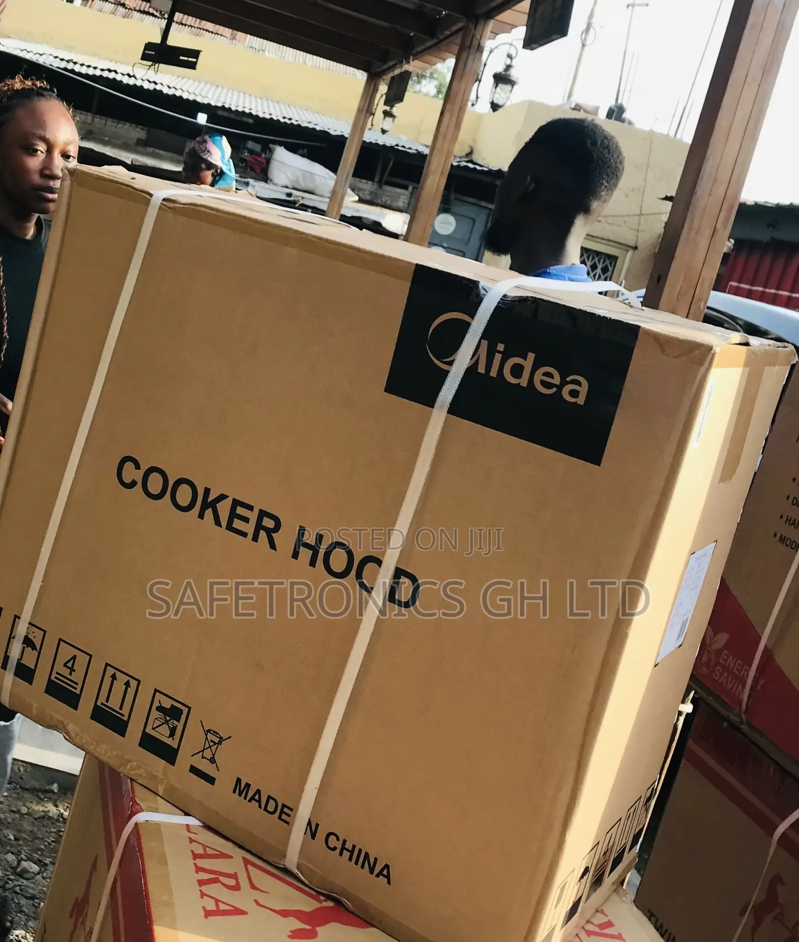 Available Gray 60M21 60cm Midea Heat Extractor