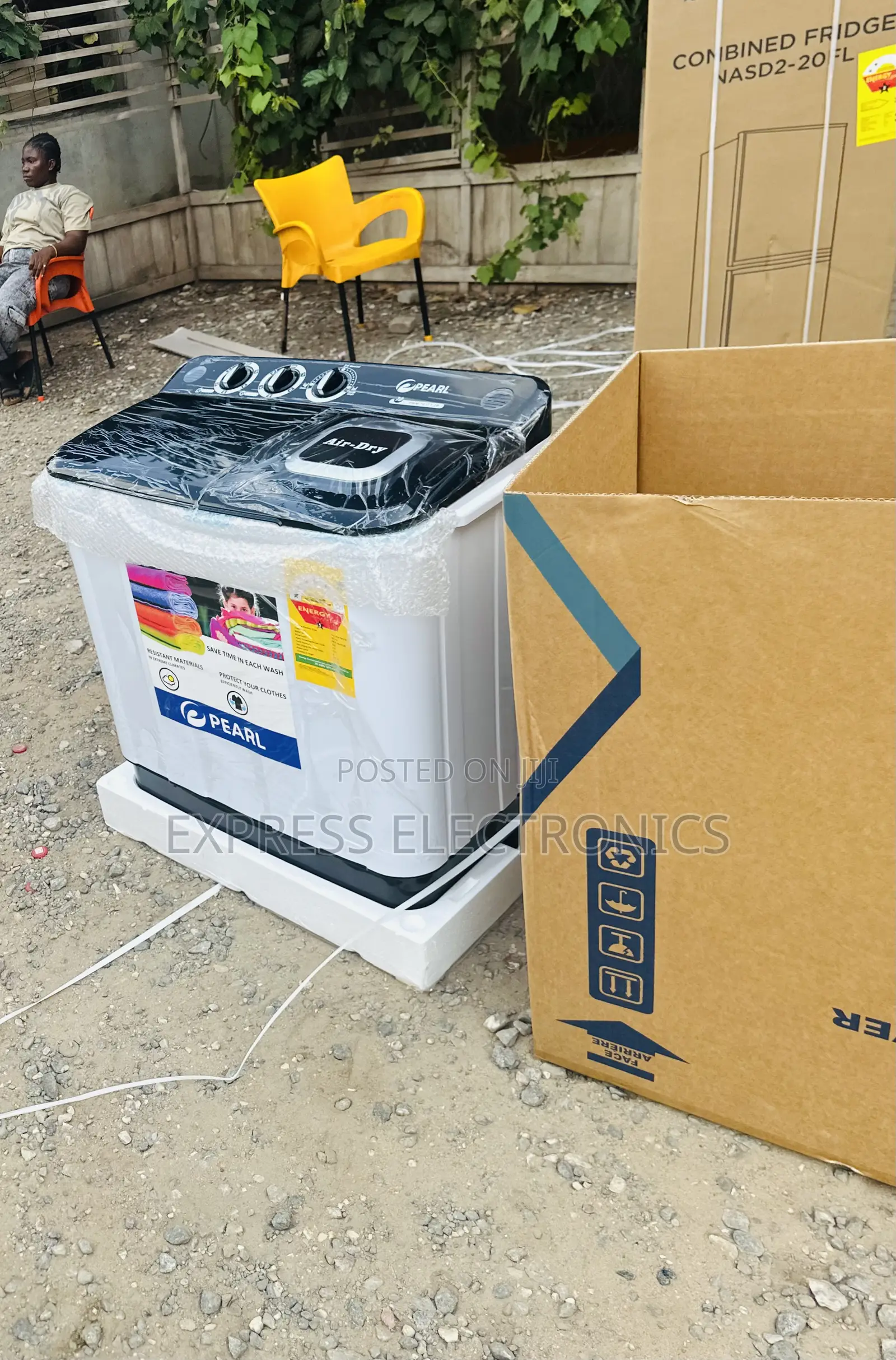 Washing Machine 7kg Topload White and Black