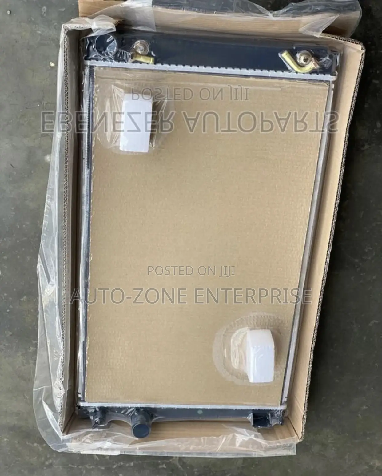 Toyota RAV4 2011 2012 2013 2014 Radiator Tank (Water Tank )
