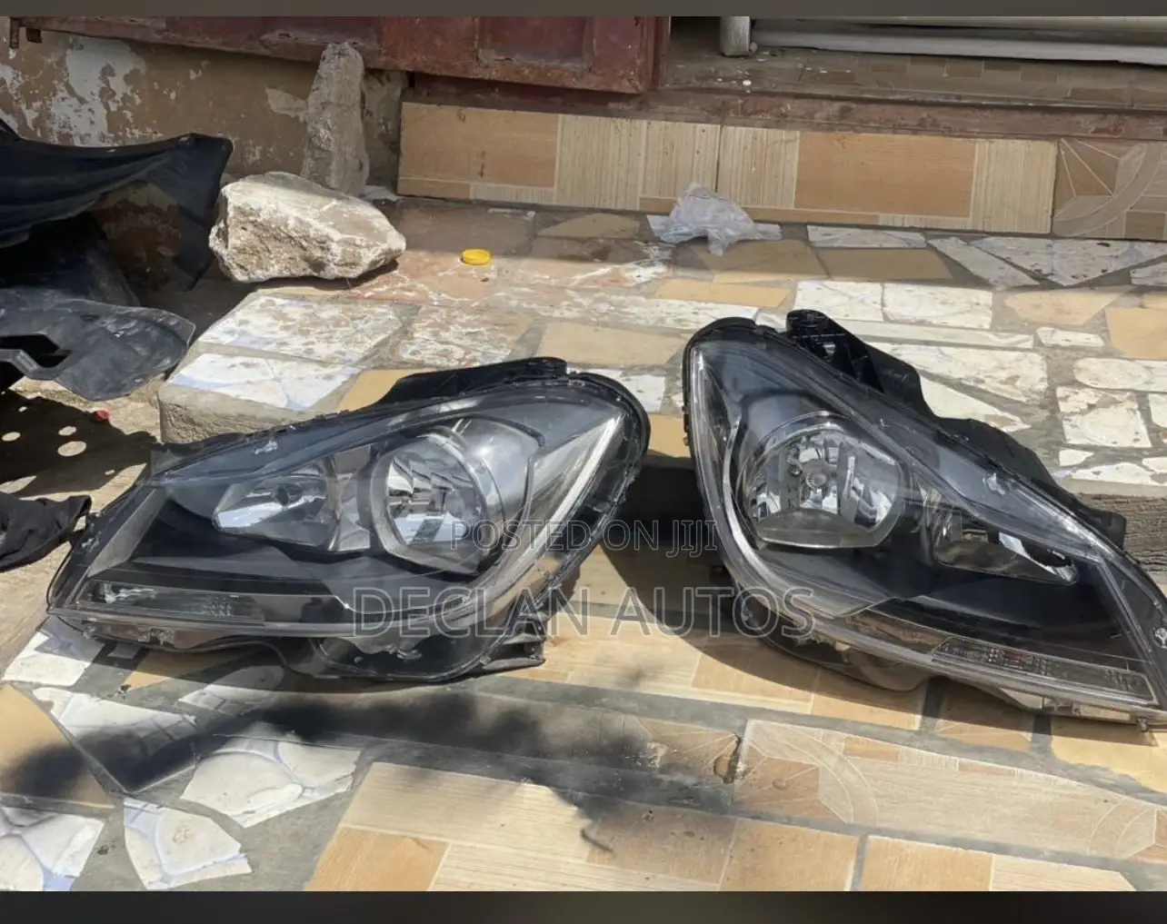 Mercedes Benz 204 Headlights
