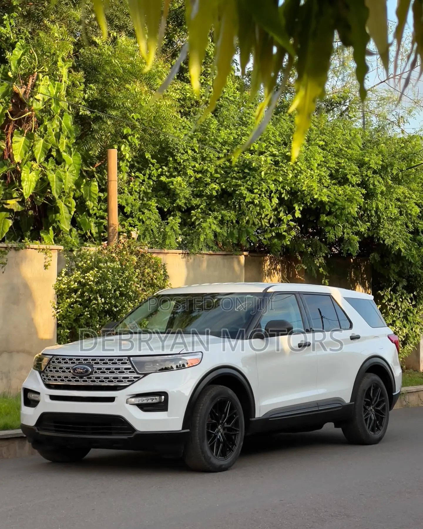 Ford Explorer Base 4x4 2020 White