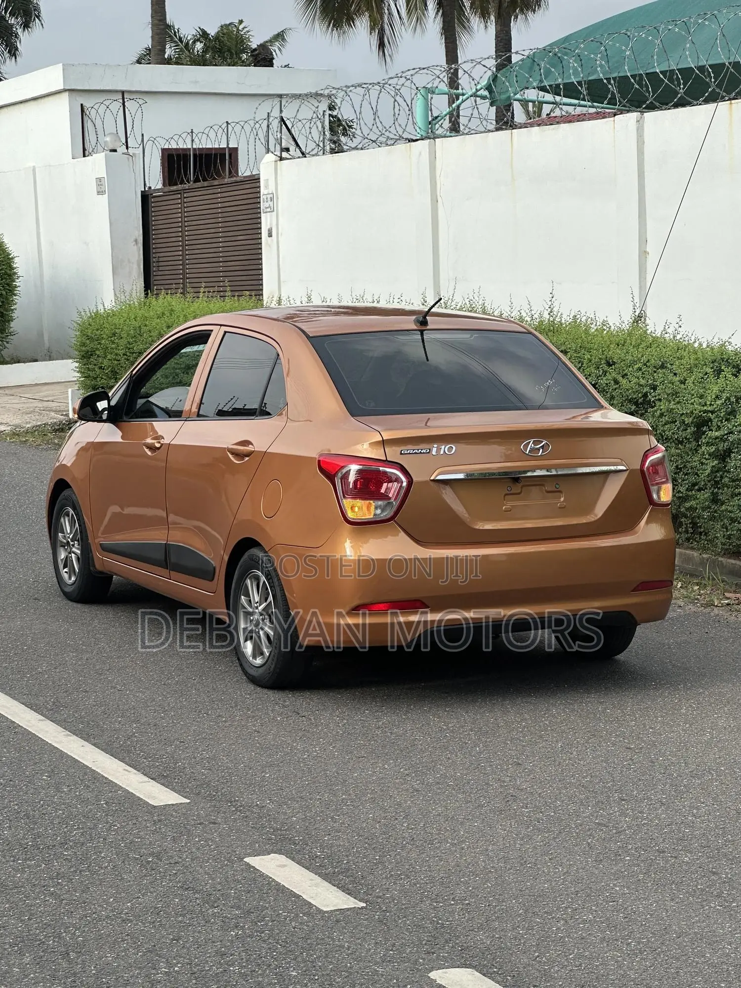 Hyundai I10 2015 Brown