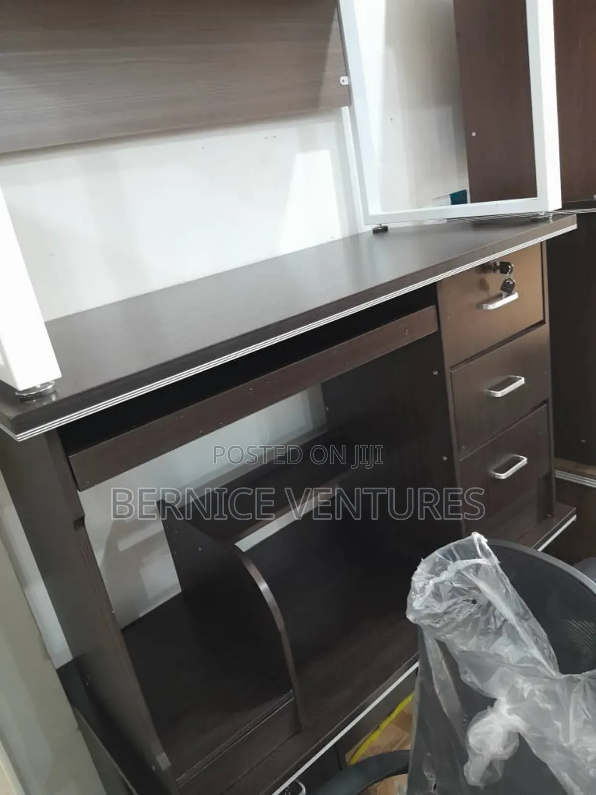 Modern Computer Desk