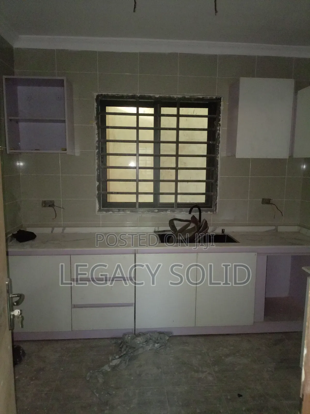 2bdrm Apartment in Legacy Solid Real, Tsui-Bleoo for rent