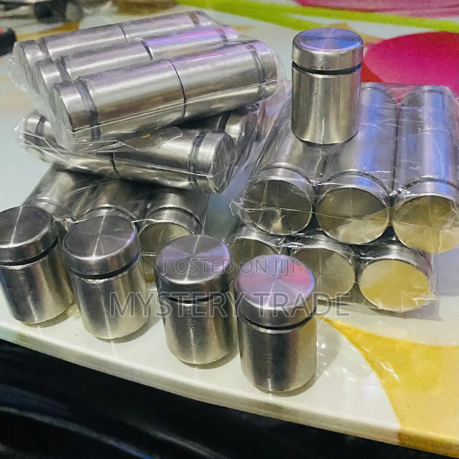 Stand Off Screws / Advert Screws